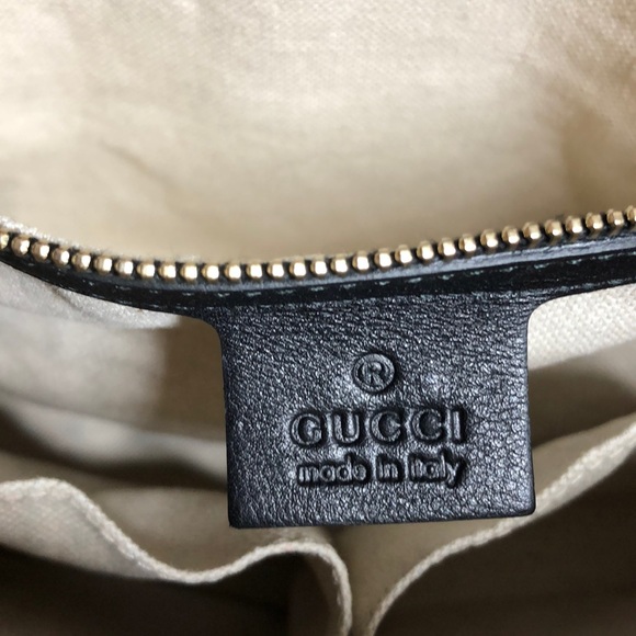 Gucci Black Patent Leather Dome Handbag - Picture 4 of 7